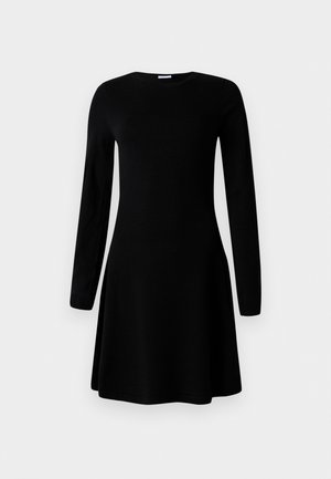 Robe noire à manches longues avec un col rond. Silhouette évasée en A ; texture lisse ; aucun motif ni accent visible.