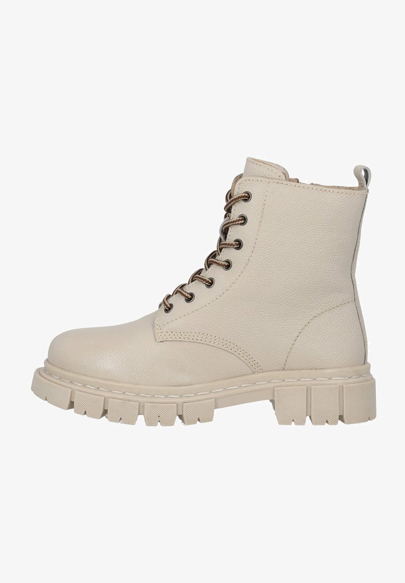 Beige ankelstövlar i texturerat läder med snörning, rund tå och en tjock, räfflad sula.