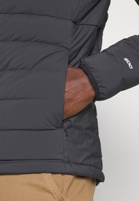 The North Face Bunda z prachového peří - black