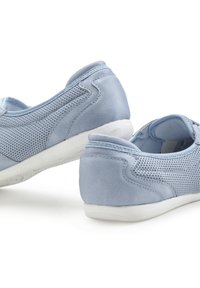 LASCANA Sneaker low - hellblau