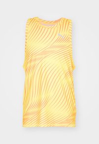 Żółty sportowy top bez rękawów z abstrakcyjnym, pomarańczowym wzorem fal. Wykonany z lekkiego materiału, z okrągłym dekoltem i luźnym krojem.