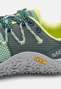 Merrell TRAIL GLOVE 7 - Chaussures de running - jade