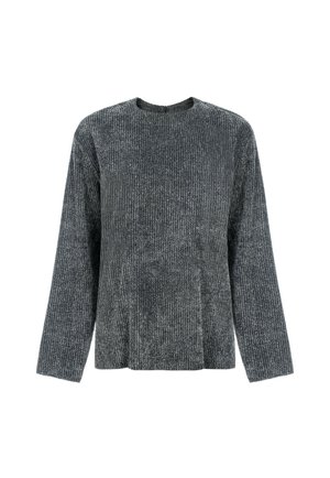 Szary sweter z ribbowanym splotem, z długimi rękawami, okrągłym dekoltem i luźnym krojem. Teksturowany materiał o subtelnym połysku i bocznych rozcięciach u dołu.