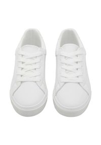 Sneakers bianchi con tomaia in pelle liscia, design classico con lacci, punta arrotondata e suola in gomma testurizzata. Stile semplice e minimalista.