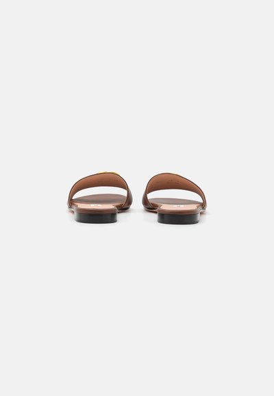 Bally GHIS - Sandalias planas - cognac