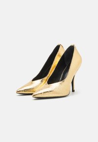 Patrizia Pepe DECOLLETÉ - Tacones - gold