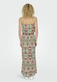 ONLY ONLWINNER - Maxi šaty - oil green