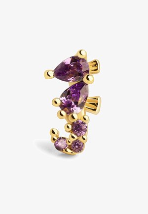 Goldene Ohrringe, die verschiedene lila Edelsteine in Tropfen- und runder Form zeigen, mit kleinen kugelförmigen Akzenten um die Steine herum.