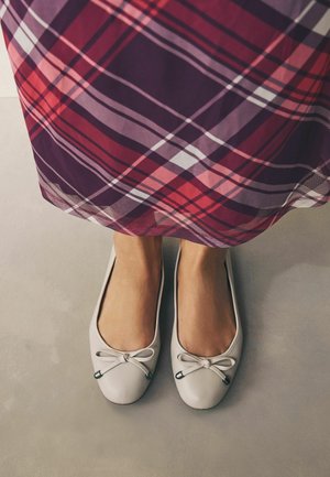 FOREVER COMFORT ROUND TOE - REGULAR FIT - Ballerinasko - mottled beige
