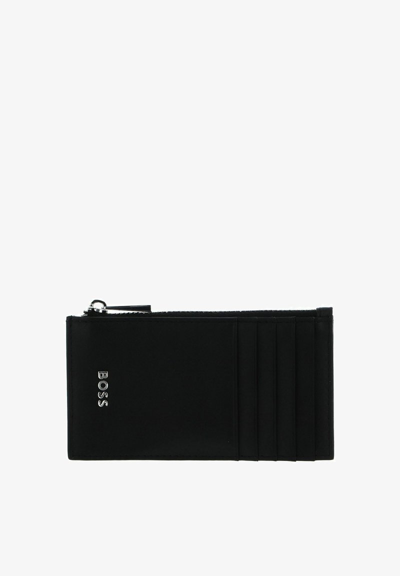 Portefeuille en cuir noir avec fermeture éclair, comprenant plusieurs emplacements pour cartes, logo embossé et texture lisse. Forme rectangulaire compacte.