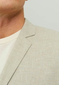 Jack & Jones PREMIUM JPRRIVIERA ciemnozielony melanż