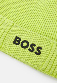 BOSS Beanie - bright green