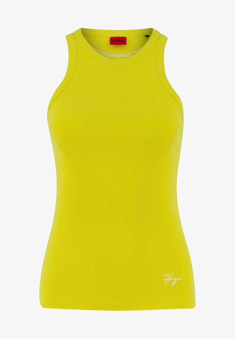 Débardeur jaune à côtes avec un col rond et un design sans manches. Présente un accent de logo blanc en bas à droite. Fabriqué en tissu extensible.