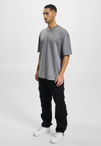 DEF Basic T-shirt - anthracite washed