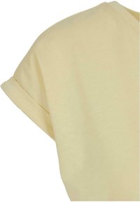 Urban Classics EXTENDED SHOULDER TEE - Jednoduché tričko - softyellow