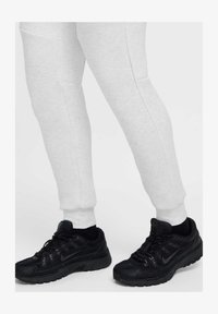 No seleccionado, birch heather black