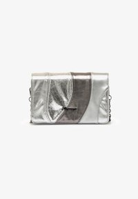 Sélectionné, plata