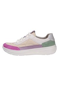 Bunt gefärbter Sneaker mit einem weißen Mesh- und Wildlederobermaterial, das mit rosa, lavendelfarbenen und grünen Akzenten versehen ist. Weiße Gummisohle, Schnürdesign.