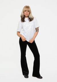 Paradiso Clothing FOO FIGHTERS FF LOGO HI-BUILD - Print T-shirt - white