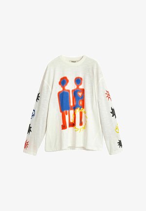 Weißes Langarmhemd mit abstrakten roten und blauen menschlichen Figuren, die Händchen halten, umgeben von gelben, schwarzen, roten und blauen sonnenähnlichen Mustern auf den Ärmeln.