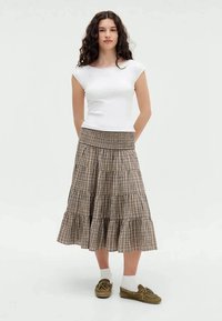 BDG Urban Outfitters TEE - Basic T-shirt - white