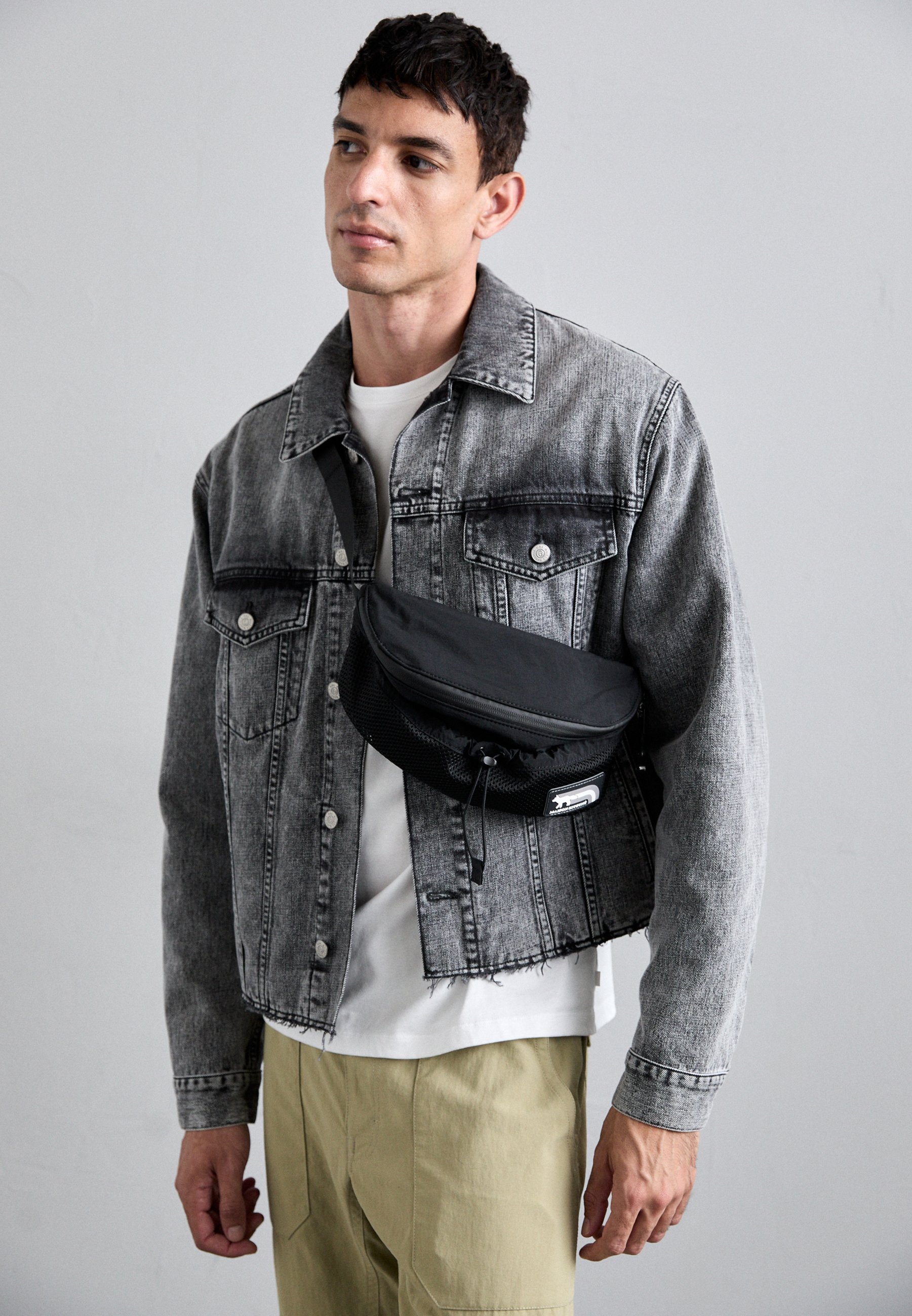 MAISON KITSUNÉ DOUBLE FOX HEAD BUMBAG DOUBLE FOX HEAD FADED BUMBAG | Maison Kitsuné