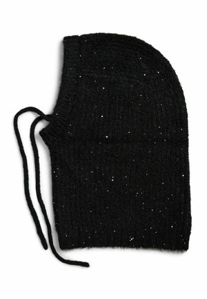 Balaclava noire en tricot avec une texture douce, ornée de taches blanches et de deux longues attaches pour un ajustement ajustable. Design simple et arrondi.