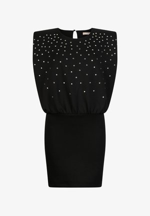 Must kleit ilma varrukateta, millel on lõtv ülaosa ja tihedalt istuv seelik, kaunistatud hajutatud väikeste hõbedaste naeltega.