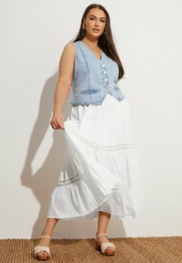 Yours Clothing TIERED - Maxikjol - white