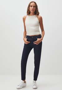 Jimmy Key HALTER NECK SLEEVELESS TANK - Top - stoned