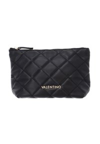 Černá prošívaná kožená taška s zlatým logem "Valentino". Disponuje zipovým uzávěrem a hladkým povrchem v obdélníkovém tvaru.