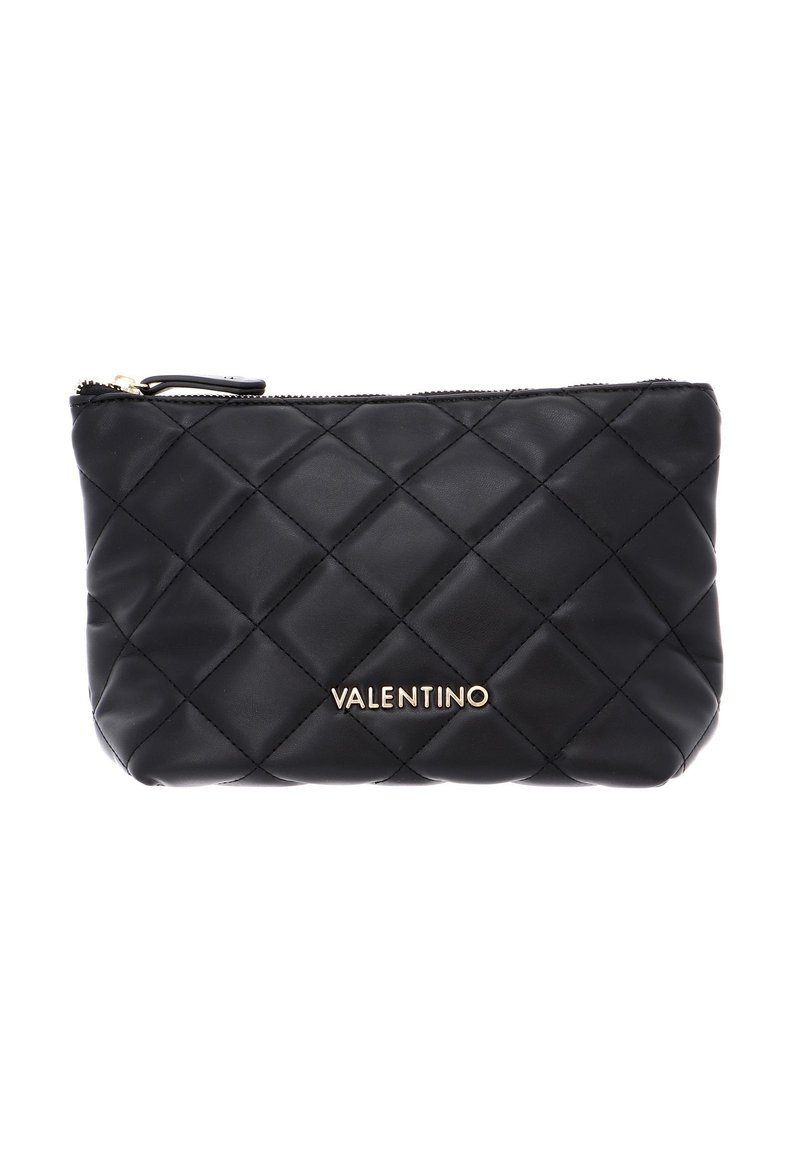 Černá prošívaná kožená taška s zlatým logem "Valentino". Disponuje zipovým uzávěrem a hladkým povrchem v obdélníkovém tvaru.