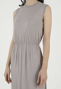Modanisa REFKA BASIC - Maxikleid - grey