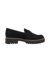 Mocassin en daim noir avec semelle épaisse, garniture marron et boucle décorative sur le dessus, vu de côté.