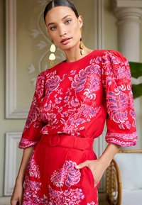Love & Roses PUFF SLEEVE CREW NECK REGULAR FIT - Palaidinė - red paisley