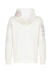 Pullover-Hoodie aus off-weißem Stoff mit Kapuze zum Verstellen, gerippten Bündchen und bedrucktem Text in hellem Mauve auf dem Rücken und den Ärmeln.