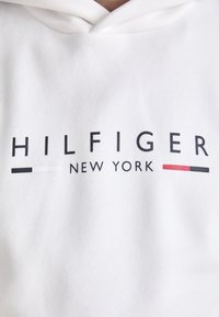 Tommy Hilfiger Jersey con capucha - white