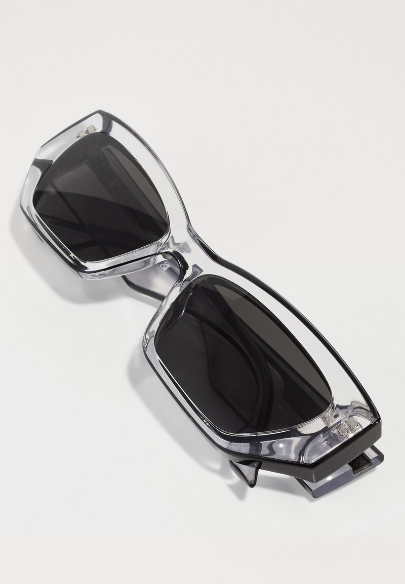 KARL LAGERFELD ANGULAR SHAPE SUNGLASSES KARL LAGERFELD UNISEX - Sunglasses - crystal/transparent  main image 3