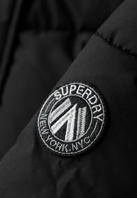 Superdry & Co CITY CHEVRON PADDED - Vinterfrakke - black
