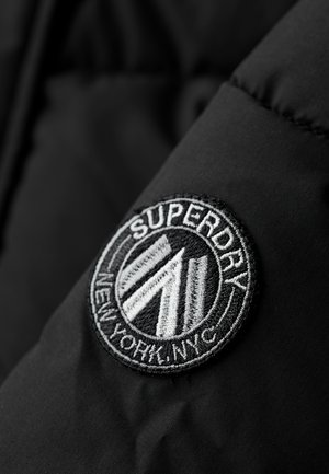 Superdry & Co CITY CHEVRON PADDED - Wintermantel - black
