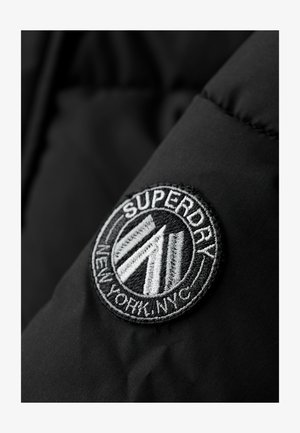 Superdry & Co CITY CHEVRON PADDED - Wintermantel - black