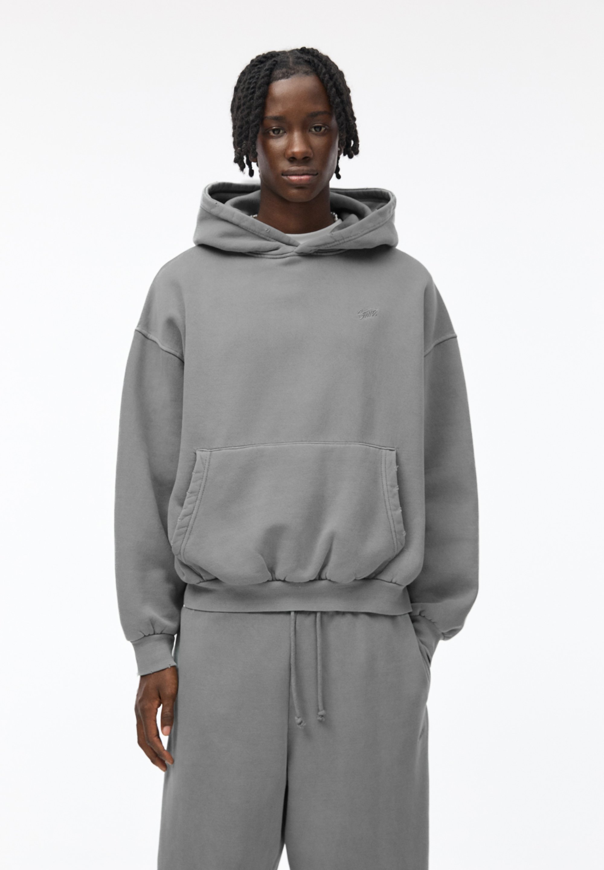 【23.65】22SS★ CLOUDY BEAR SWEAT SHIRT PULL&BEAR EMBROIDERED STWD - Hoodie - blue-grey - Zalando