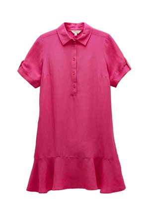 Helles pinkfarbenes Kurzarmkleid mit Kragen, durchgeknöpftem Verschluss, aufgerollten Ärmeln und gerüschtem Saum.