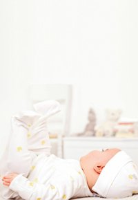 JoJo Maman Bébé EMBROIDERED - REGULAR FIT - Berretto - yellow