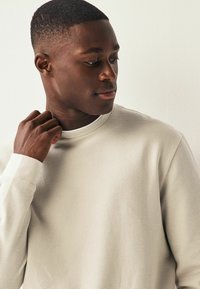Next MOCK LAYER - Langærmet T-shirt - neutral