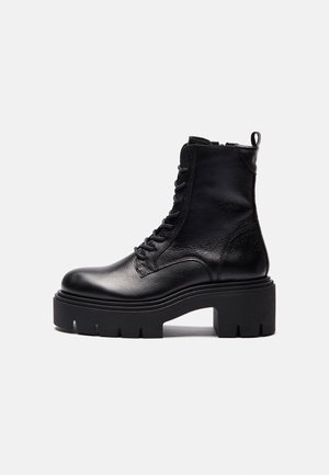 Plateaustiefelette - black