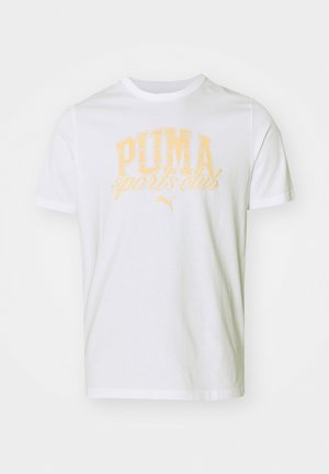 Balta medvilninė T-marškiniai su geltonu piešiniu, kuriame užrašyta "PUMA sporto klubas" su logotipu, trumpomis rankovėmis ir apvalia kaklo iškirpte.
