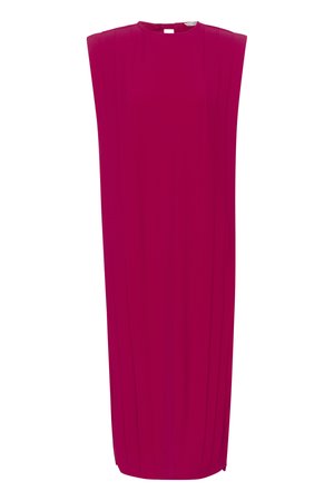 Vestido sin mangas en fucsia con corte recto, con pliegues verticales y escote redondo. Textura de tela suave, diseño hasta la rodilla.