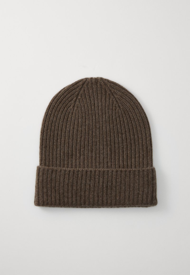 Bruine gebreide beanie, gemaakt van gestructureerde wol, met een ribbelontwerp en een omgeslagen rand. Eenvoudige en functionele vorm.