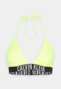 Neon žlutý bikiny top s trojúhelníkovým tvarem, nastavitelnými pásky a černým elastickým páskem s bílým nápisem "CALVIN KLEIN".